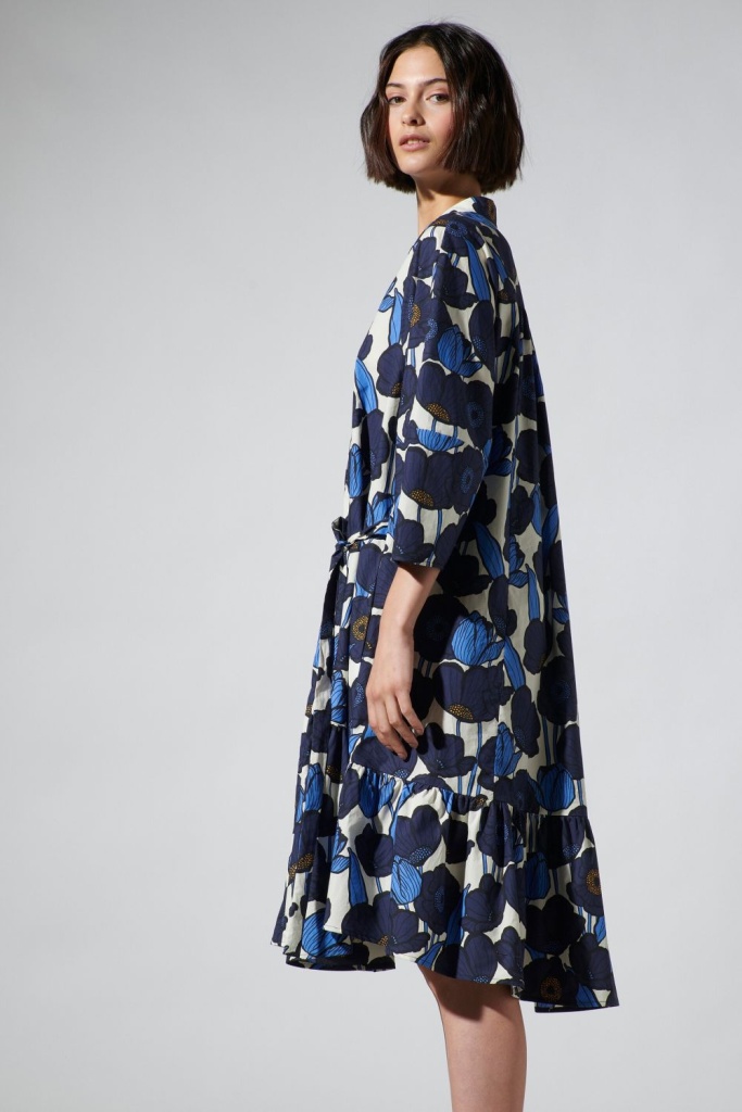 Luisa-Cerano-Kleid-mit-Poppy-Print-778384348907012-02_1500x1500.jpg Luisa-Cerano-Kleid-mit-Poppy-Print-778384348907012-02_1500x1500.jpg